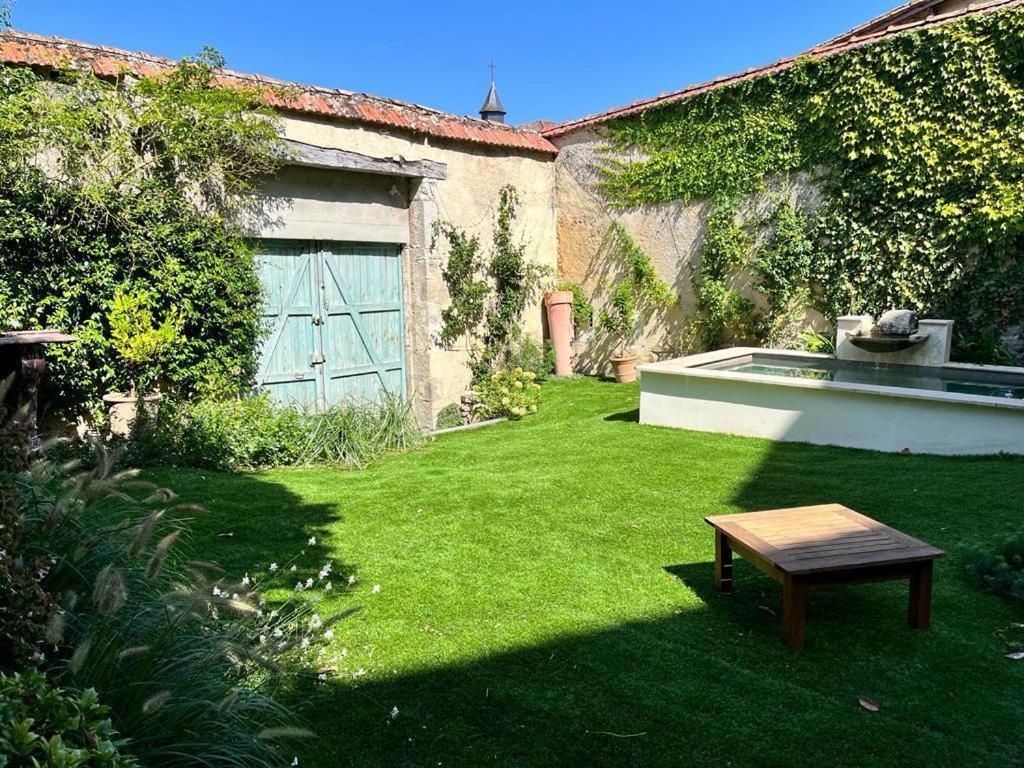 Le Clos De La Cathedrale バザス エクステリア 写真